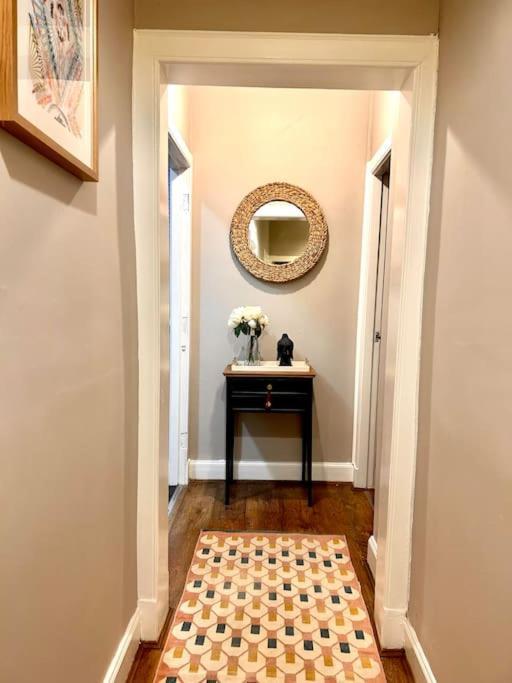 Large 2 Bedroom, Ground Floor Flat, Close To City エディンバラ エクステリア 写真